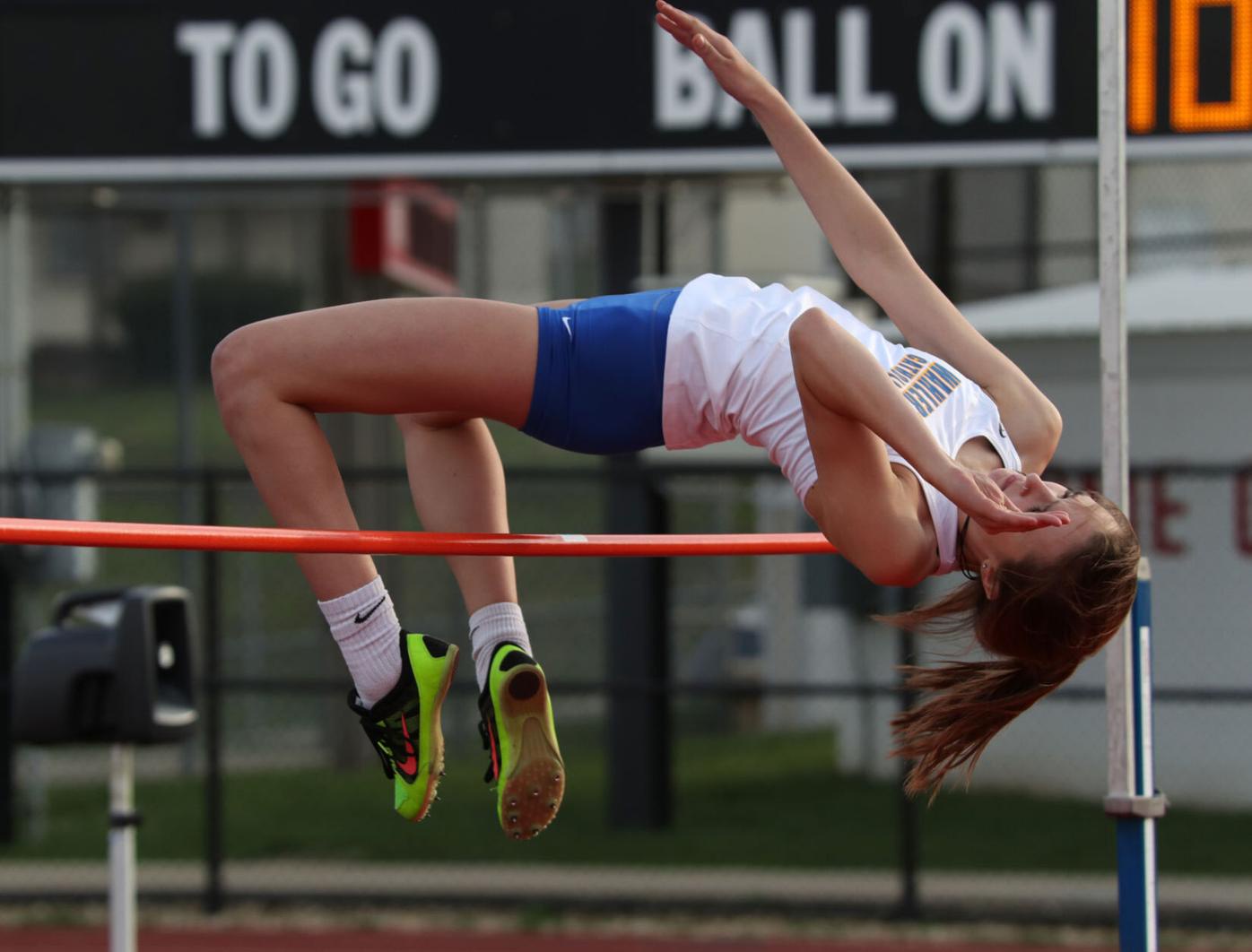 Telegraph Herald Athlete Of The Week Audrey Biermann Western Dubuque Opera News