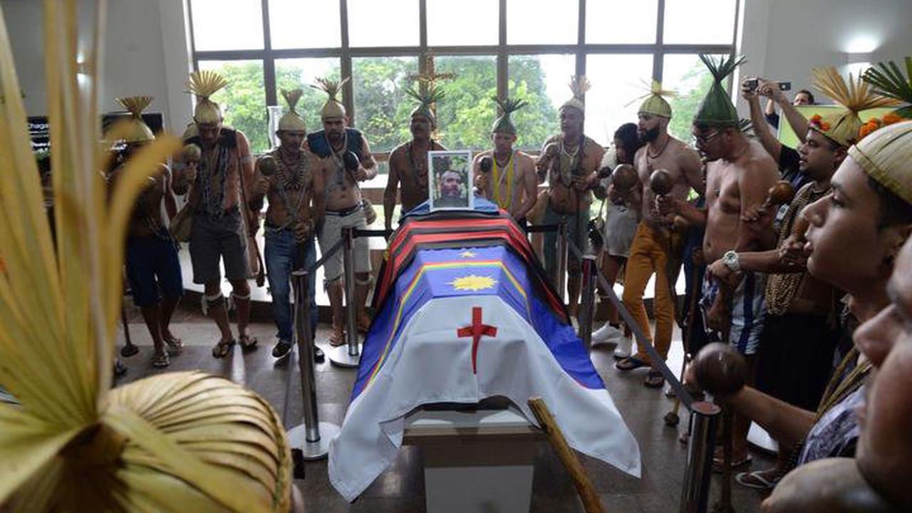 Nach Tod im Amazonas: Indigenen-Experte beigesetzt