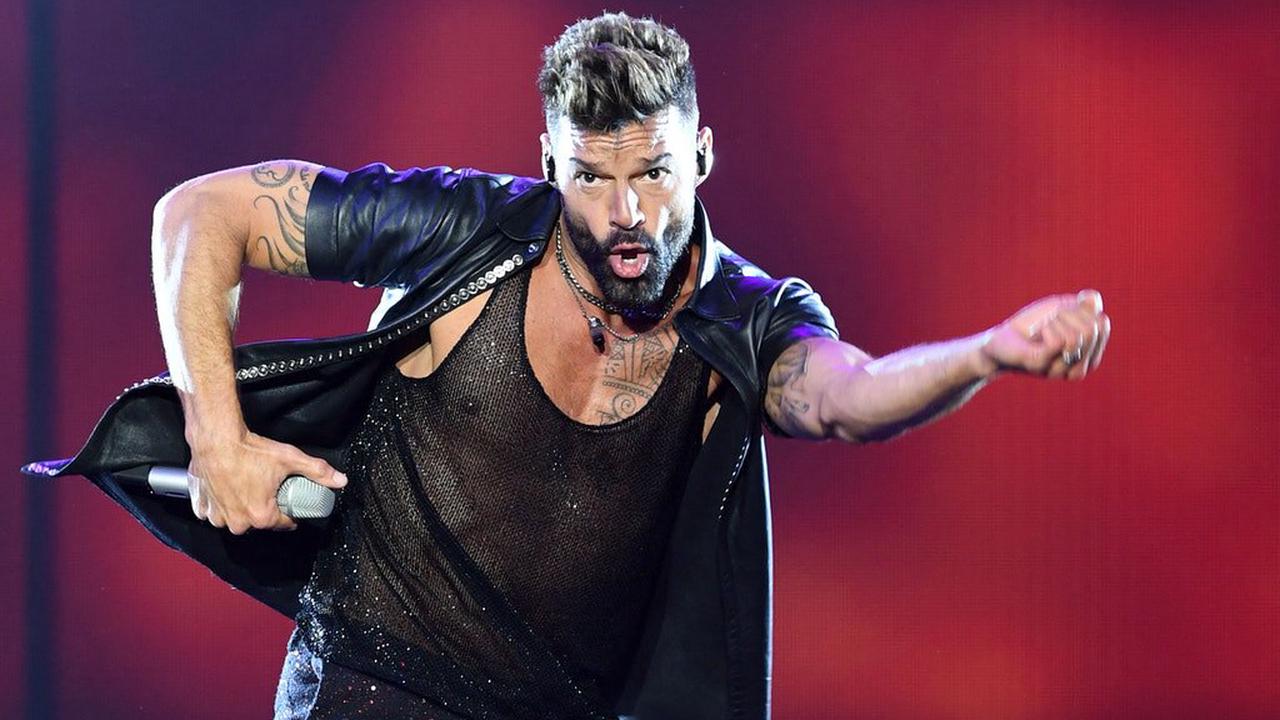 Stalking und häusliche Gewalt? Schlimme Vorwürfe gegen Ricky Martin