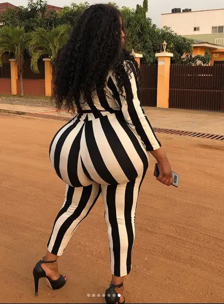 Lady whose big ass caused commotion at airport has been identified lindaikejisblog 3