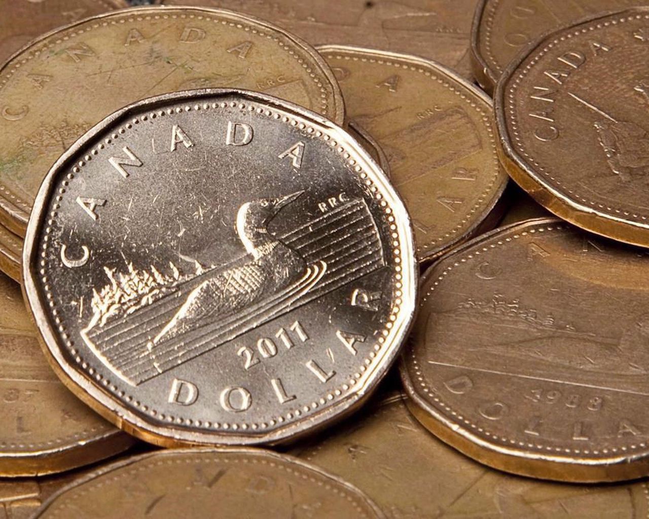 Acb Stock North American Stock Markets Rise Again With Tsx Continuing Record Run Opera News