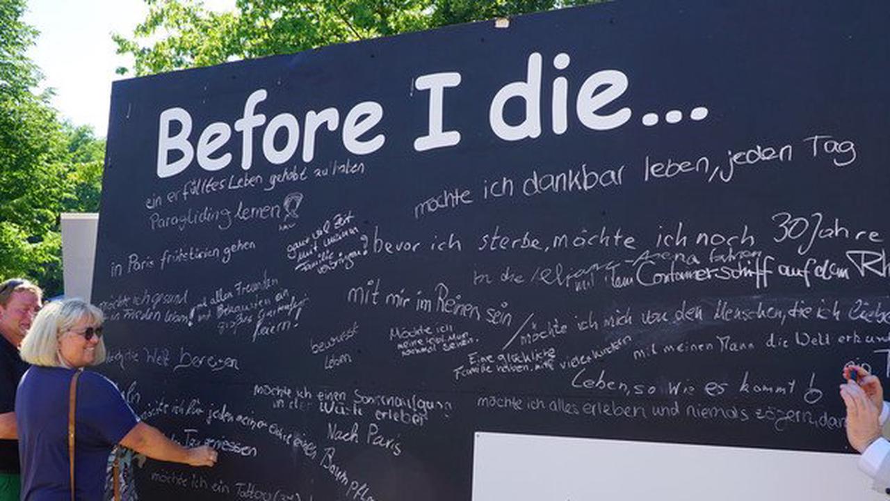 "Before I die-Wall" auf Schloss Fasanerie füllt sich mit Herzenswünschen