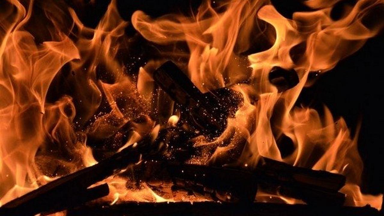 Республике Хакасия охвачено огнем 1355 гектаров