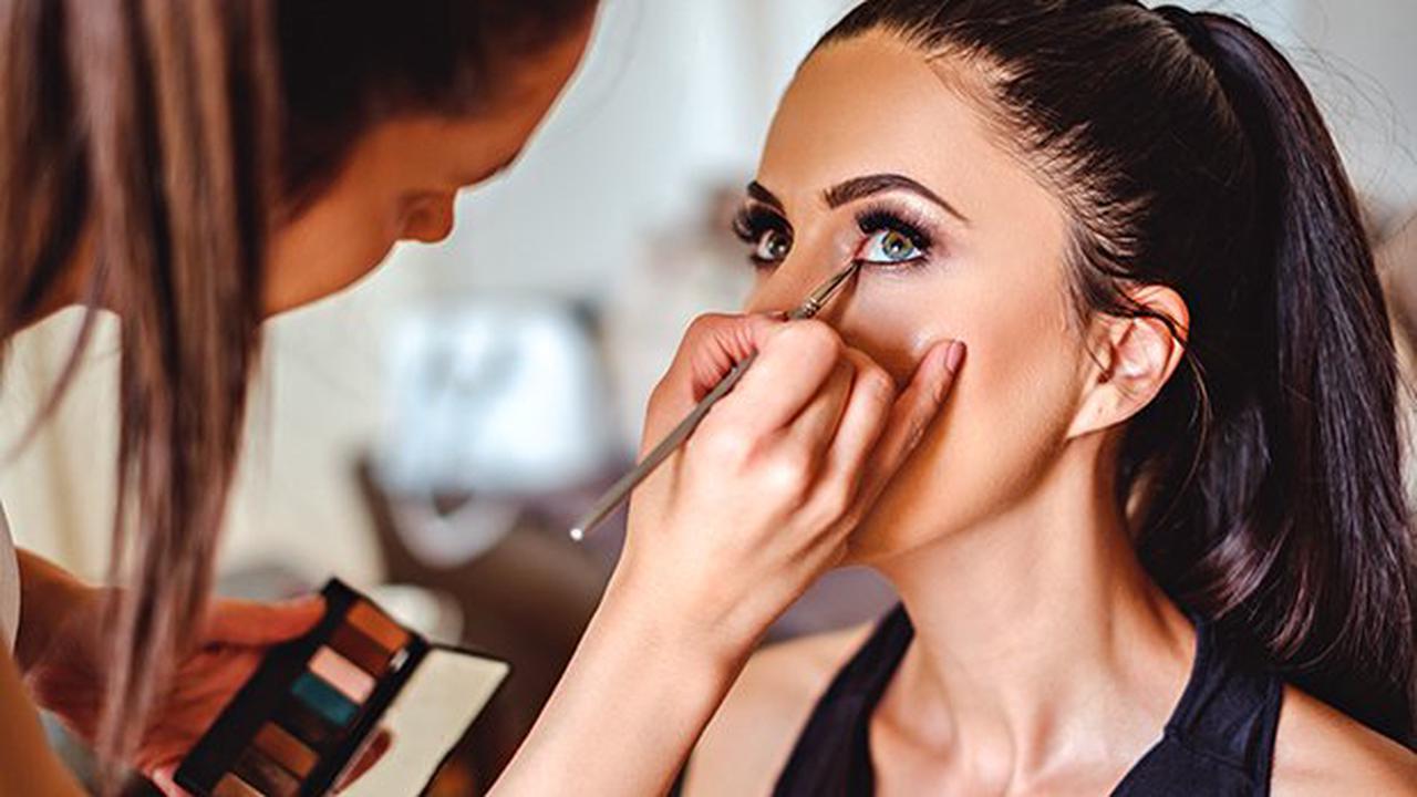 How To Become A Celebrity Makeup Artist - Opera News