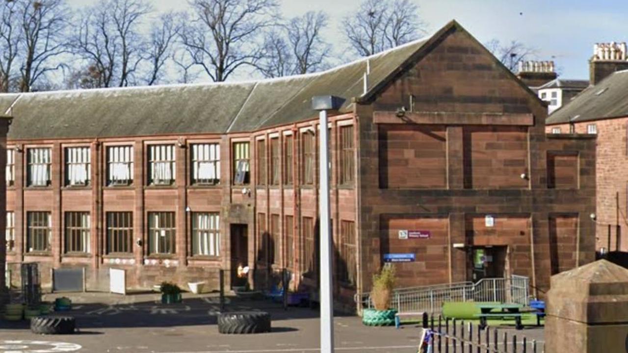 Scots kids plagued by rats and falling ceiling at rundown primary school as furious parents demand action