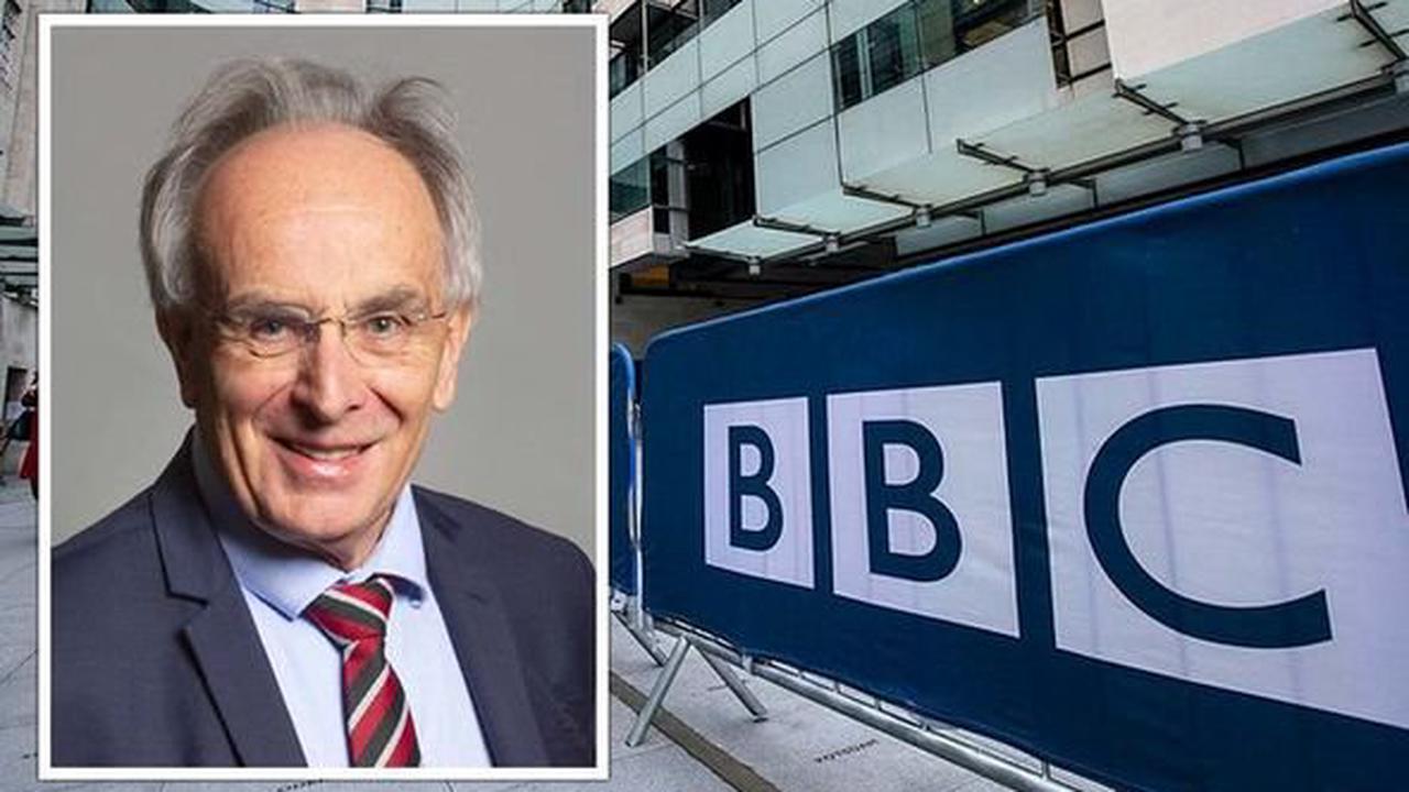 BBC backlash: Massive support now for scrapping licence fee 'Out of touch'