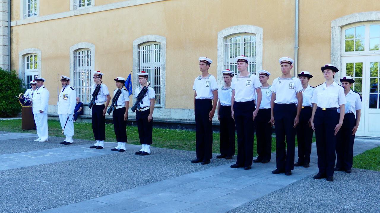 Onze jeunes ont reçu le diplôme de la Préparation Militaire Marine