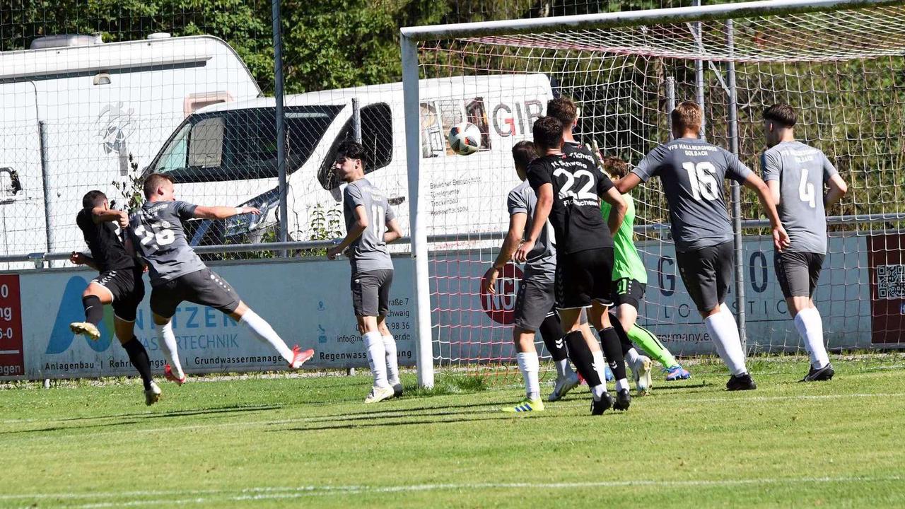 Zwei Neuzugänge setzen Ausrufezeichen: VfB Hallbergmoos gewinnt Testkick in Schwaig