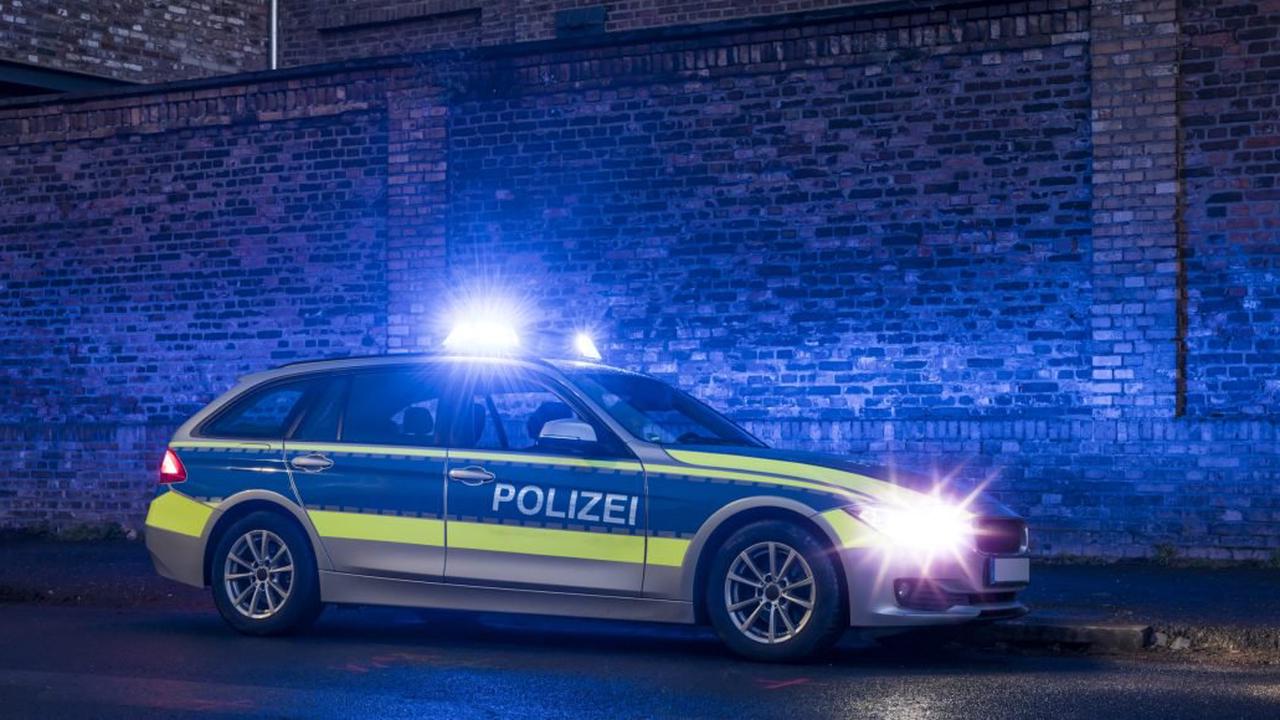 Holzgünz | Polizeikontrolle endet in Verfolgungsjagd – Anzeige wegen verbotenen Kraftfahrzeugrennen
