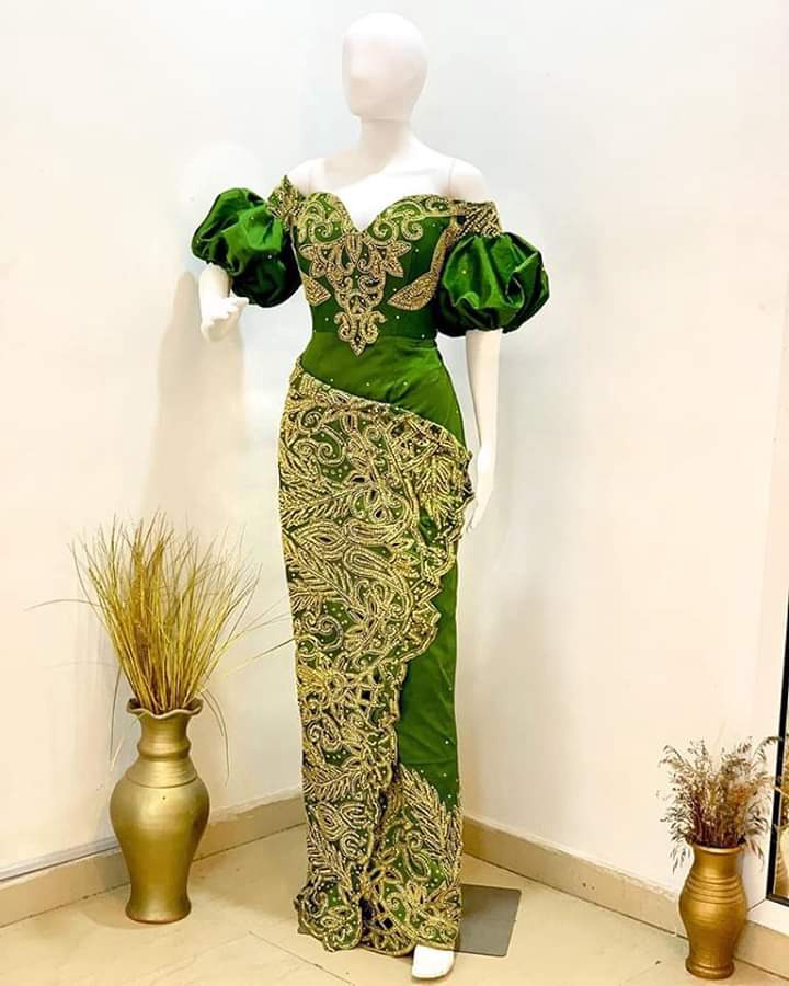 Stunning asoebi styles for the fashionista