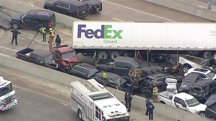 Six killed and 65 injured in 133 vehicle pileup crash in Texas (photos)
