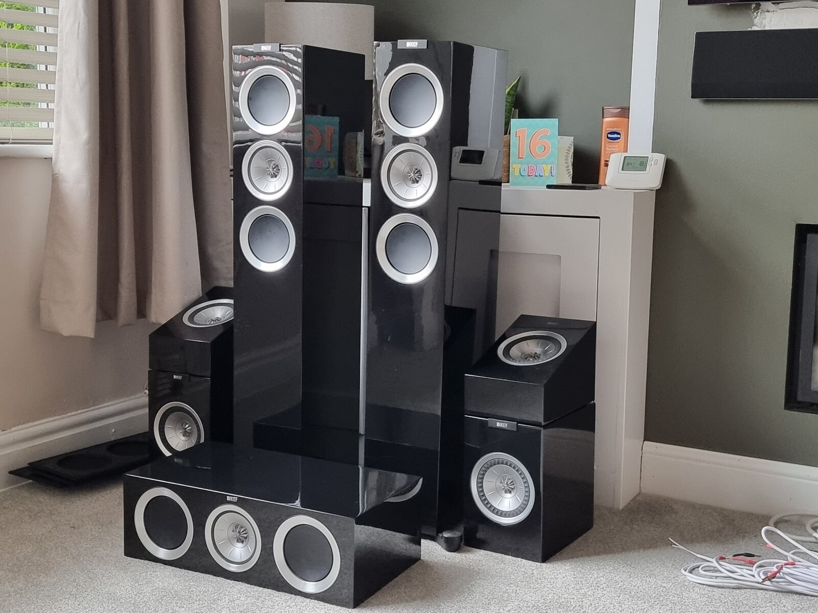 For Sale KEF E305 5.1 speaker package, black, boxed complete with