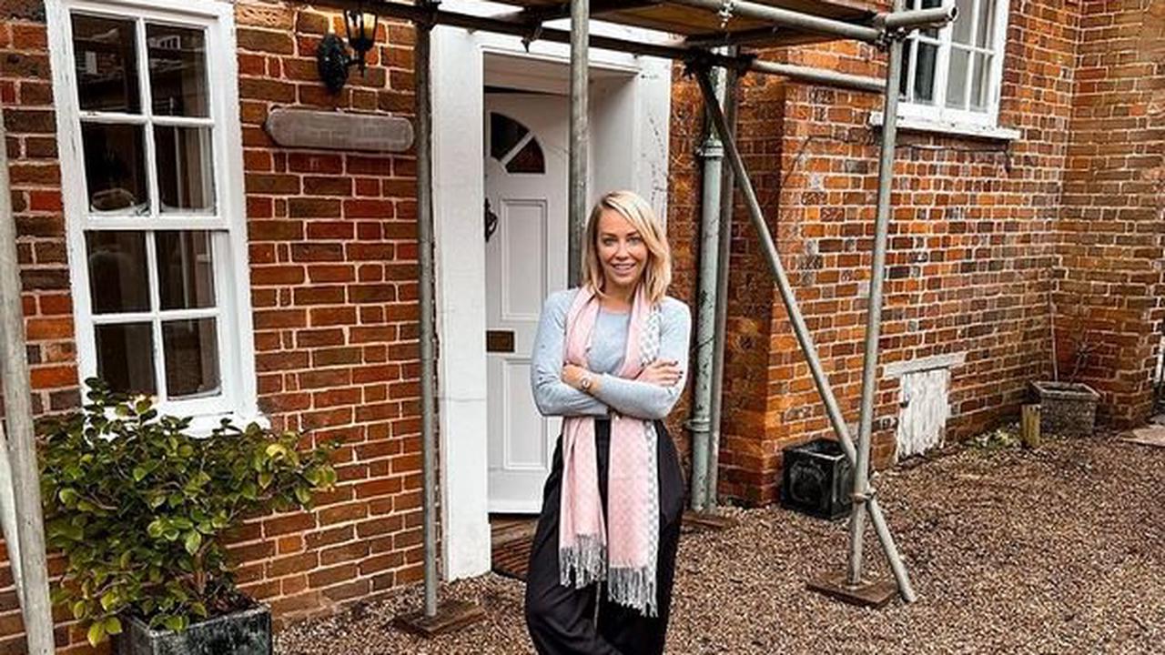 A Place In The Sun's Laura Hamilton shows off new home after marriage split
