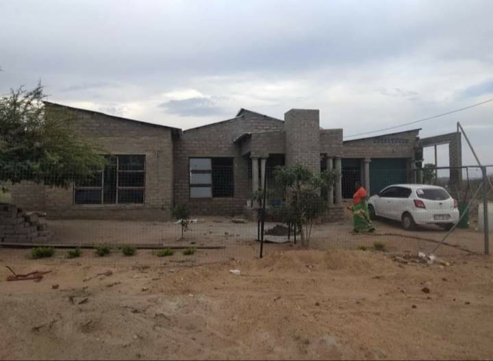 A man from Limpopo left everyone speechless after posting his house