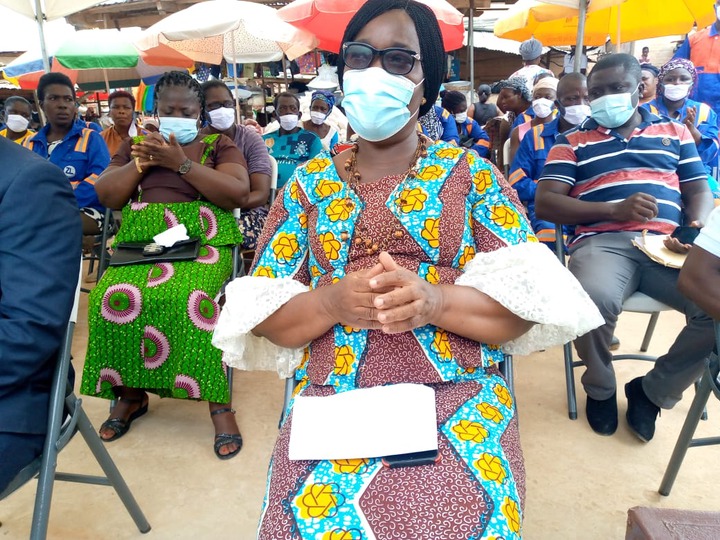E/R: Abuakwa North Municipal Assembly Commissions And Hands Over Market Stalls