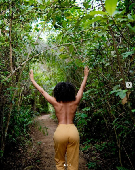  Reality star, ?Venita Akpofure poses topless in new photos