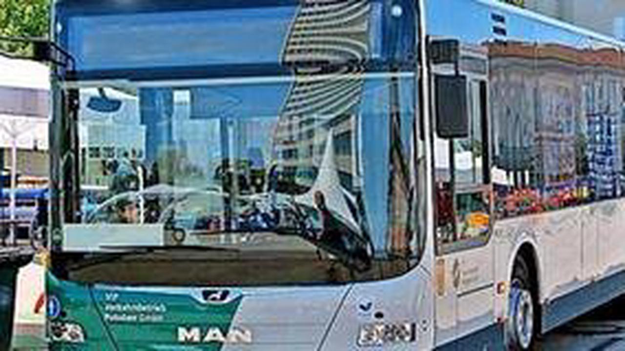 Stau und Tram-Verspätungen nach zwei kaputten Bussen in Potsdam