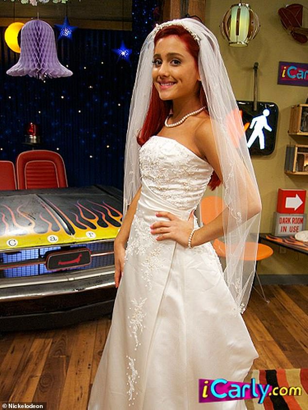 Ariana Grande S Fans Post A Throwback Photo Of Her In A Wedding Gown From An Icarly Episode Following Her Surprise Wedding To Dalton Gomez Opera News
