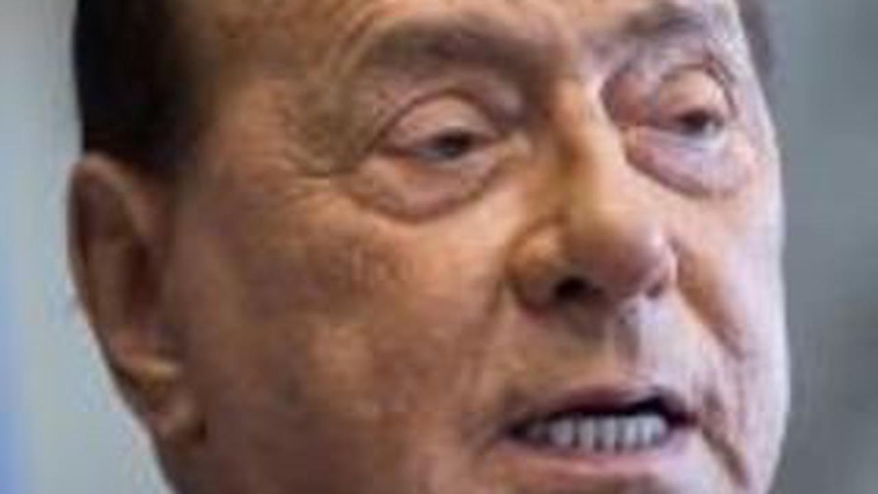 Berlusconi zieht zurück