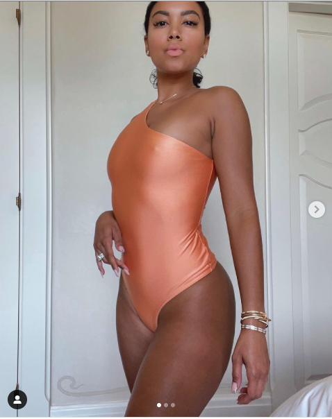 Eniko Hart flaunts her stunning figure in sexy bodysuit (photos)