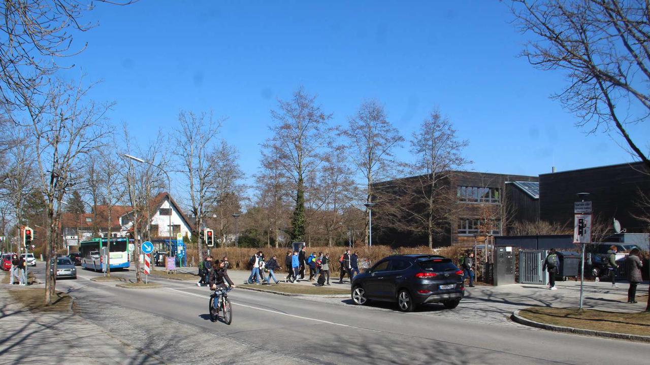 1500 Unterschriften für Fahrradstraße in Neubiberg