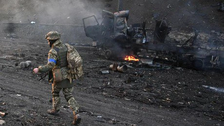 Pasukan Ukraina dilaporkan semakin menunjukkan perlawanan sengit dan berupaya merebut kembali sejumlah titik yang diduduki Rusia.