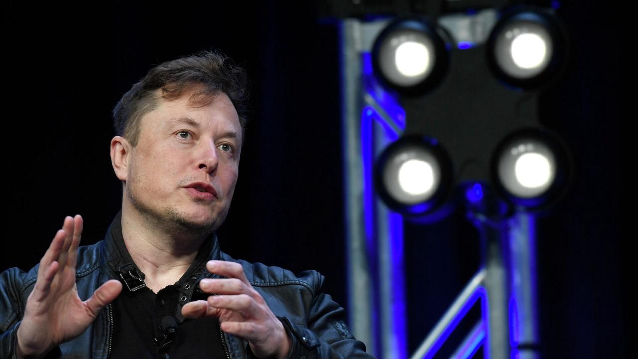 Основатель компании Tesla Илон Маск: президент США Байден считает американцев дурачками