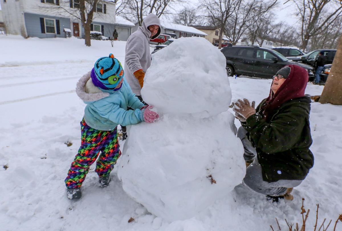 Update Up To 1 Foot Of Snow Reported As First Major Storm Of Season Winds Down Opera News
