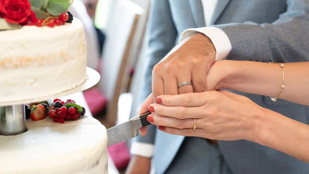 Corona verhindert Hochzeitsfeier: Caterer muss zurückzahlen